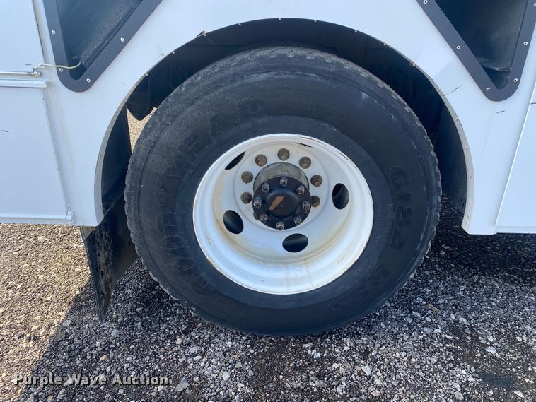 image for item KB9565 2013 Kenworth T370  utility / service truck