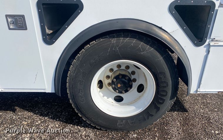 image for item KB9565 2013 Kenworth T370  utility / service truck