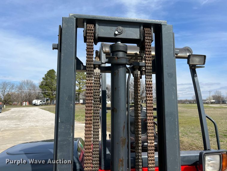 image for item KR9478 2010 Moffett M55  forklift