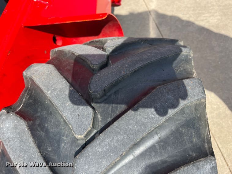 image for item KR9478 2010 Moffett M55  forklift