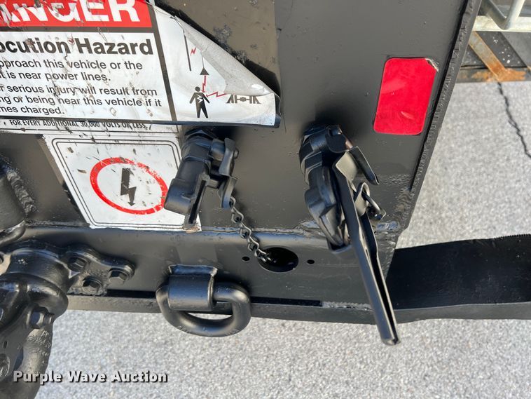 image for item KR9482 2010 Freightliner Business Class M2  crane truck