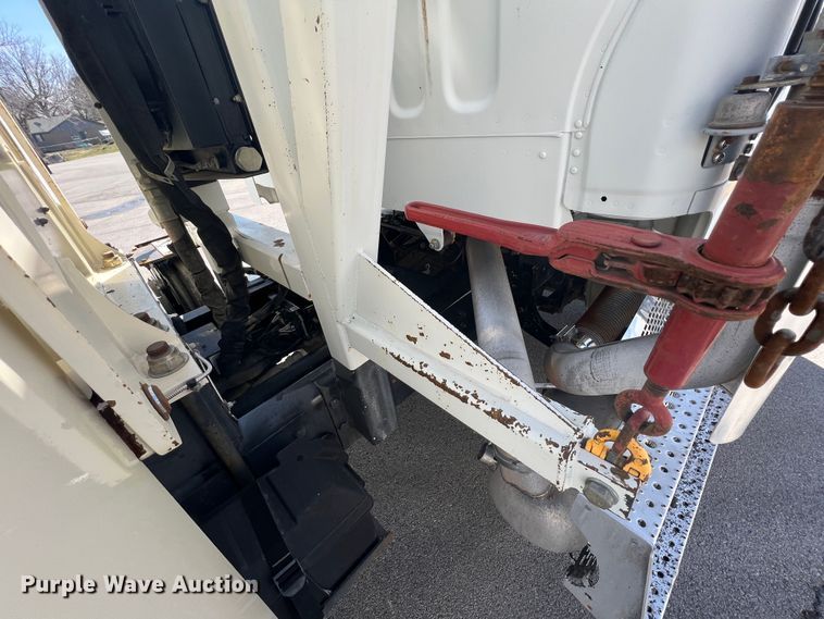 image for item KR9482 2010 Freightliner Business Class M2  crane truck