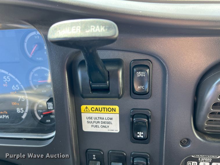 image for item KR9482 2010 Freightliner Business Class M2  crane truck