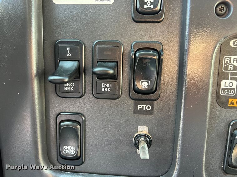 image for item KR9482 2010 Freightliner Business Class M2  crane truck