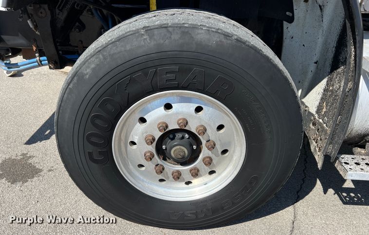 image for item KR9482 2010 Freightliner Business Class M2  crane truck