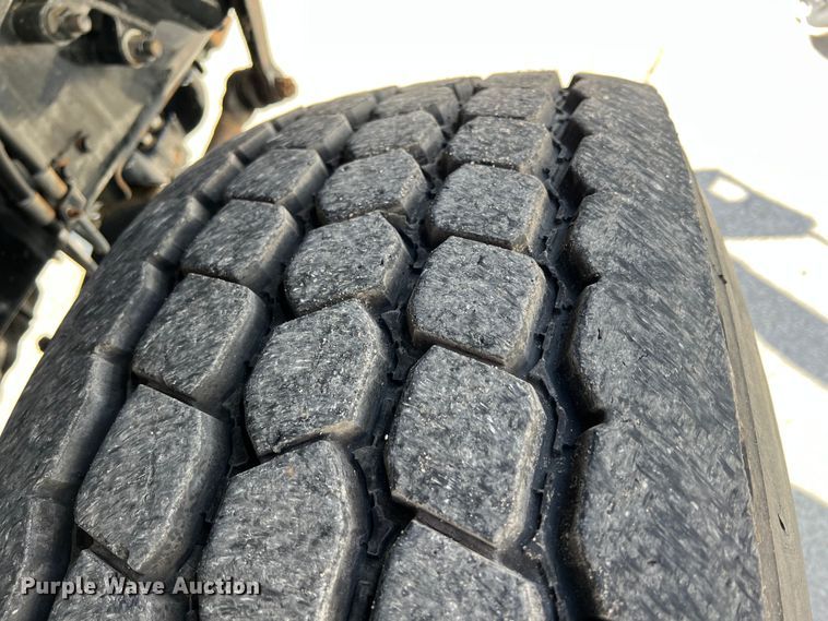 image for item KR9482 2010 Freightliner Business Class M2  crane truck