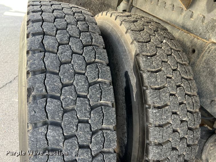 image for item KR9482 2010 Freightliner Business Class M2  crane truck