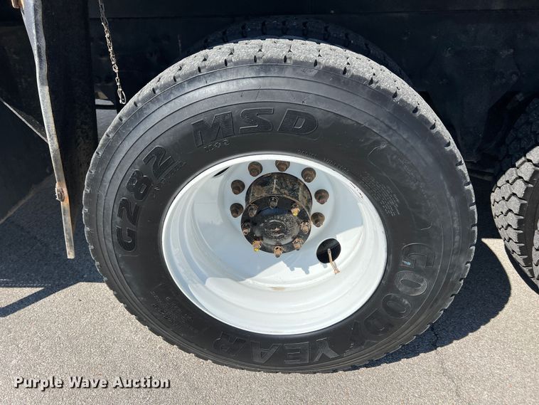 image for item KR9482 2010 Freightliner Business Class M2  crane truck