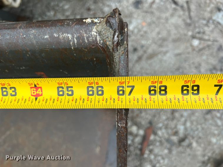 image for item KR9492 2018 Bobcat S570  skid steer loader