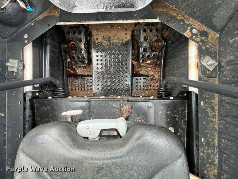 image for item KR9492 2018 Bobcat S570  skid steer loader