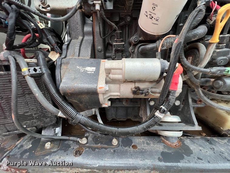 image for item KR9492 2018 Bobcat S570  skid steer loader