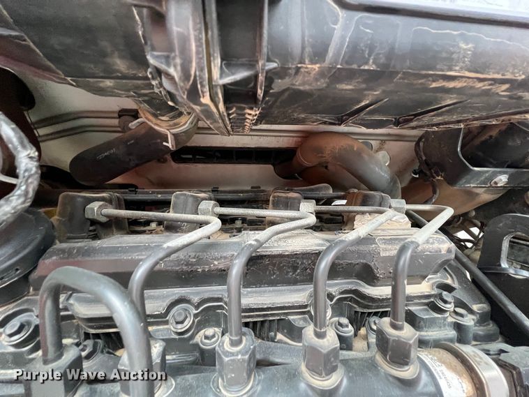 image for item KR9492 2018 Bobcat S570  skid steer loader