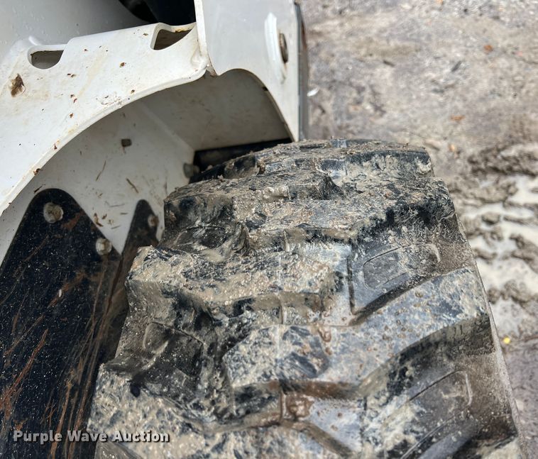 image for item KR9492 2018 Bobcat S570  skid steer loader