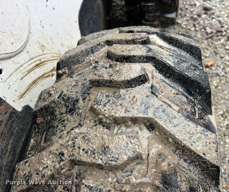 image for item KR9492 2018 Bobcat S570  skid steer loader