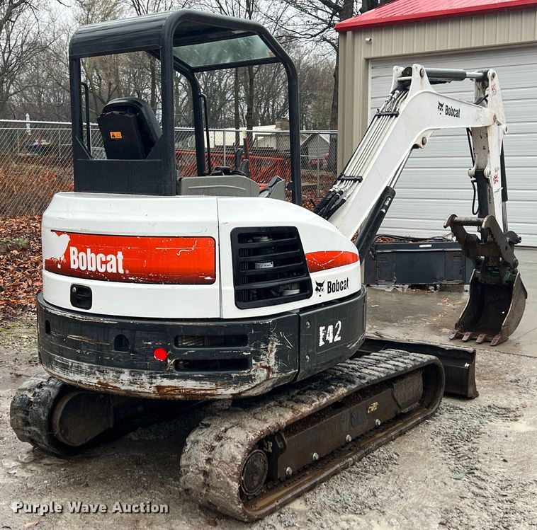 image for item KR9493 2019 Bobcat E42  mini excavator