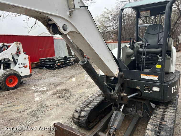 image for item KR9493 2019 Bobcat E42  mini excavator