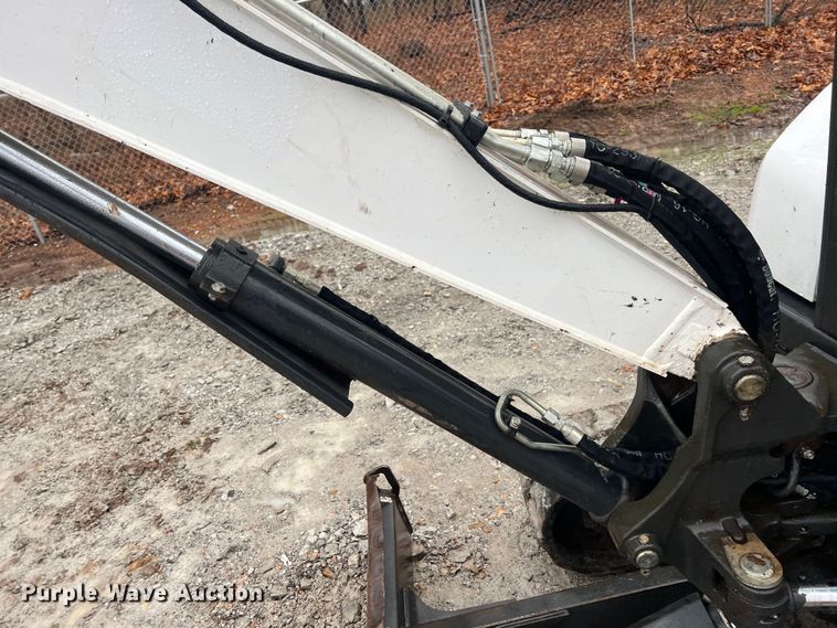 image for item KR9494 2019 Bobcat E32I  mini excavator