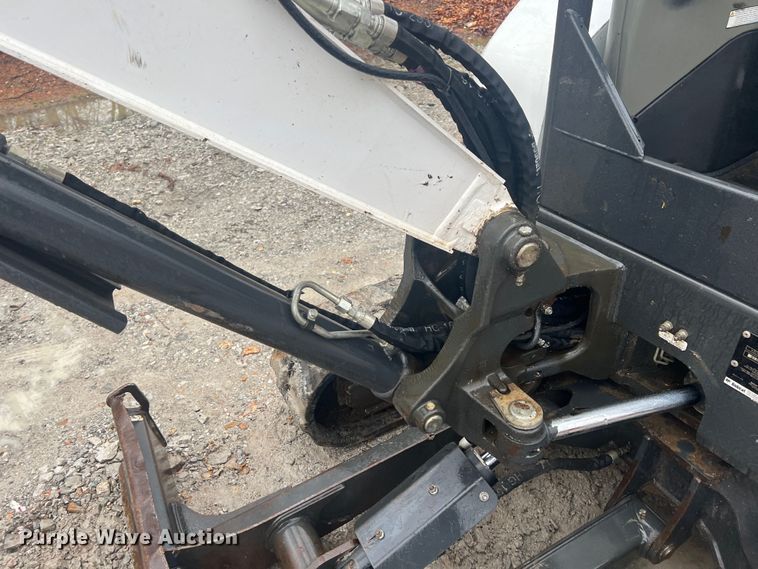 image for item KR9494 2019 Bobcat E32I  mini excavator