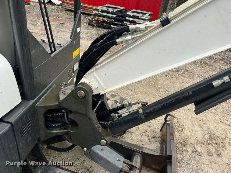 image for item KR9494 2019 Bobcat E32I  mini excavator