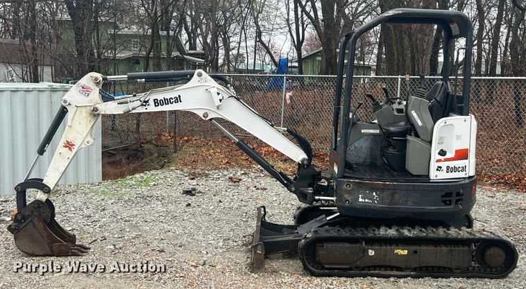 image for item KR9495 2019 Bobcat E26  mini excavator