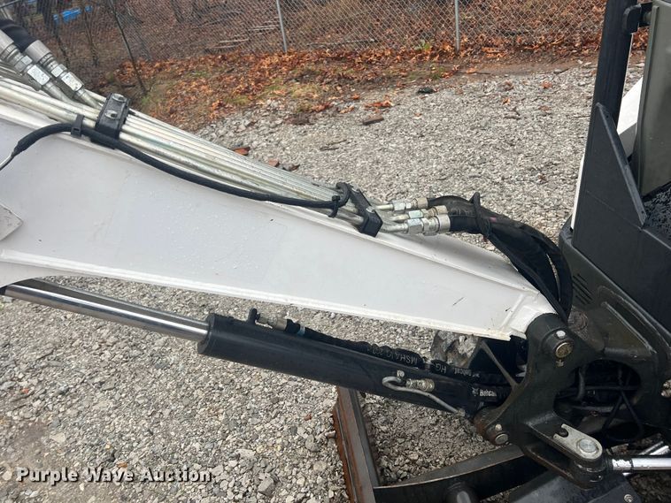 image for item KR9495 2019 Bobcat E26  mini excavator