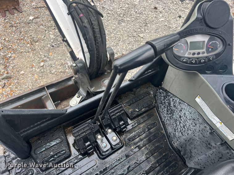 image for item KR9495 2019 Bobcat E26  mini excavator