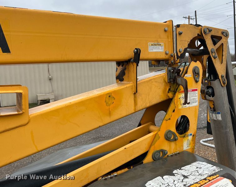 image for item KR9526 2012 Haulotte 4527A  boom lift
