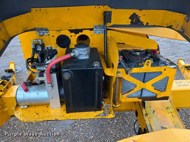 image for item KR9526 2012 Haulotte 4527A  boom lift