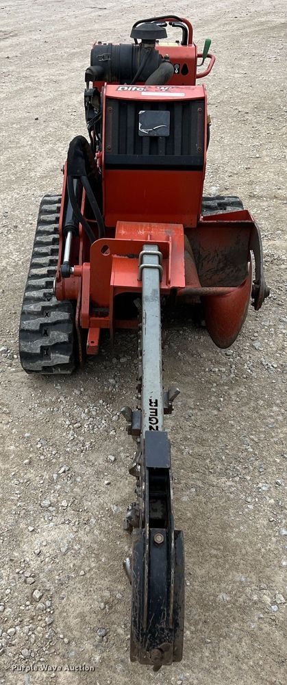 image for item KR9529 Ditch Witch C24X  trencher