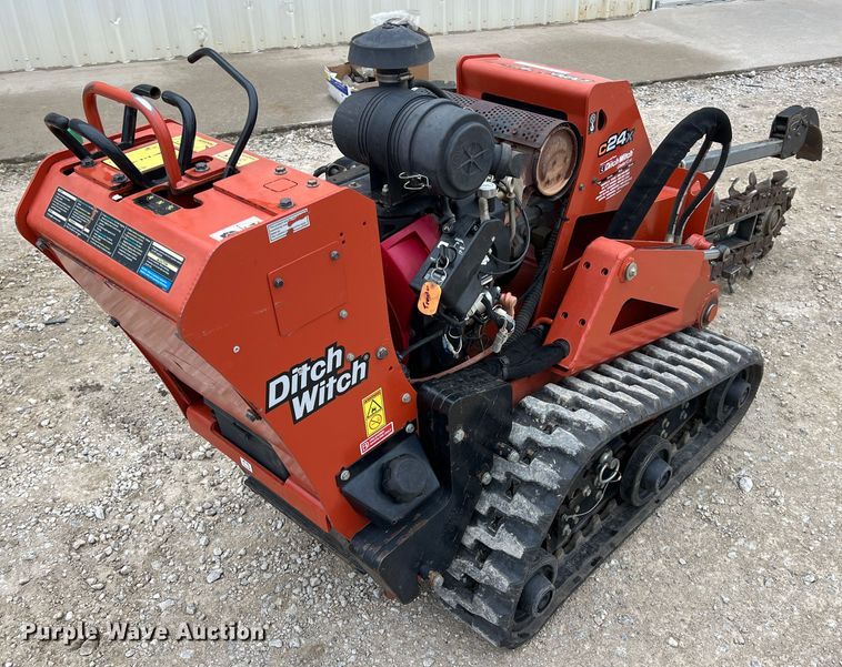 image for item KR9529 Ditch Witch C24X  trencher