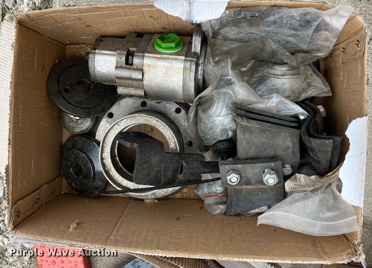 image for item KR9529 Ditch Witch C24X  trencher