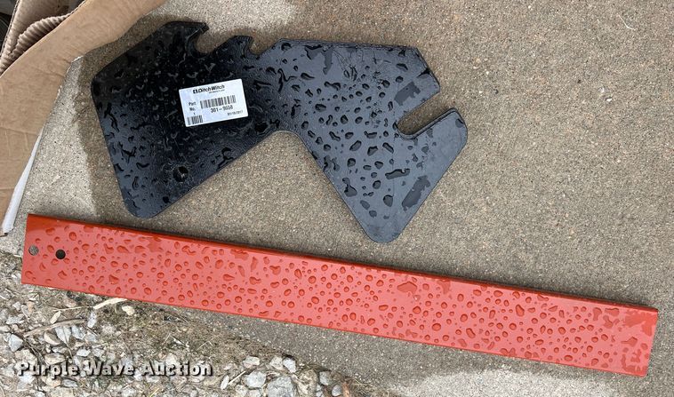 image for item KR9529 Ditch Witch C24X  trencher