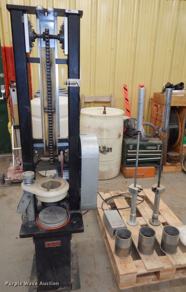 image for item KS9365 Humboldt Marshall  asphalt testing compactor