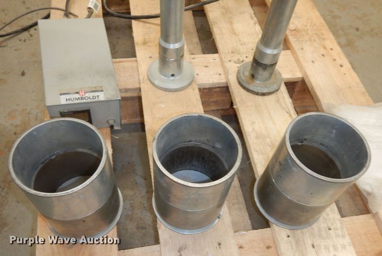 image for item KS9365 Humboldt Marshall  asphalt testing compactor