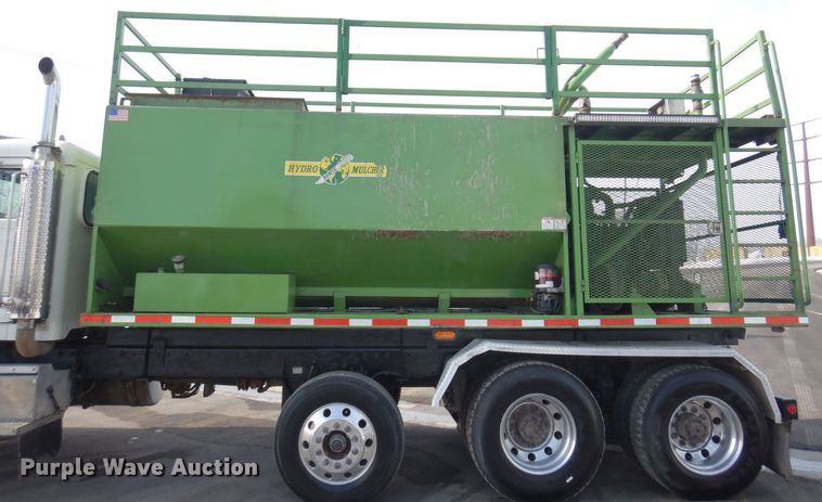 image for item KU9848 1999 Peterbilt 378  hydroseeder truck