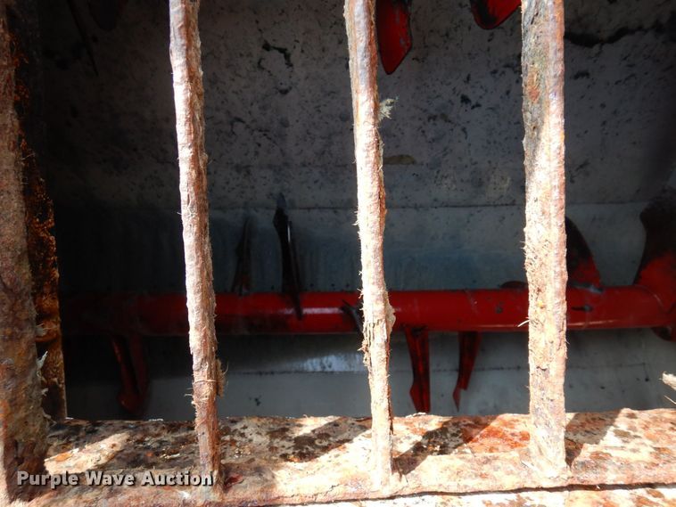 image for item KU9848 1999 Peterbilt 378  hydroseeder truck