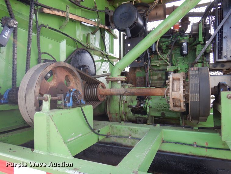 image for item KU9848 1999 Peterbilt 378  hydroseeder truck