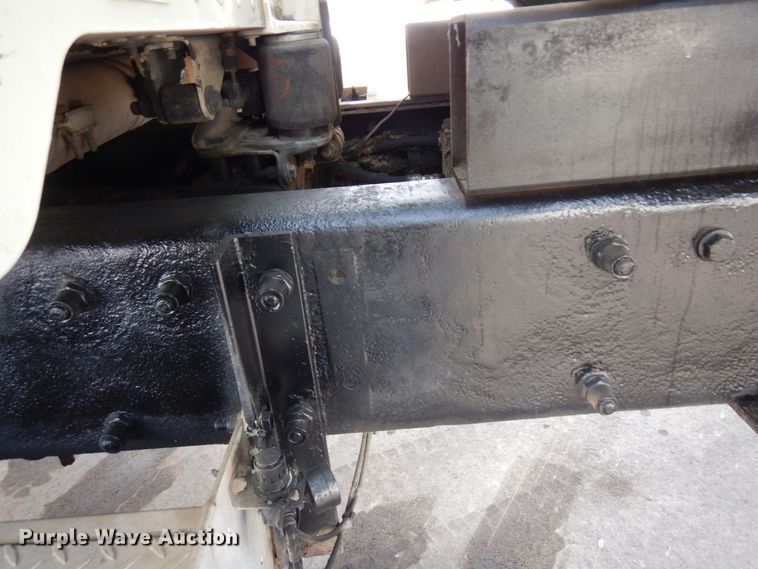 image for item KU9848 1999 Peterbilt 378  hydroseeder truck