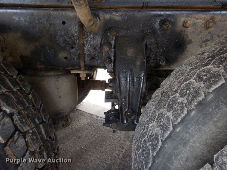 image for item KU9848 1999 Peterbilt 378  hydroseeder truck