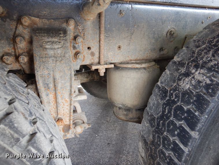 image for item KU9848 1999 Peterbilt 378  hydroseeder truck