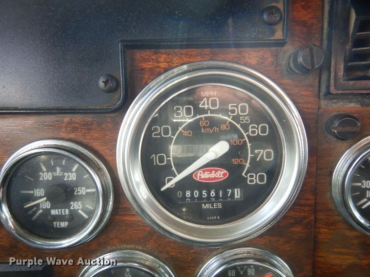 image for item KU9848 1999 Peterbilt 378  hydroseeder truck