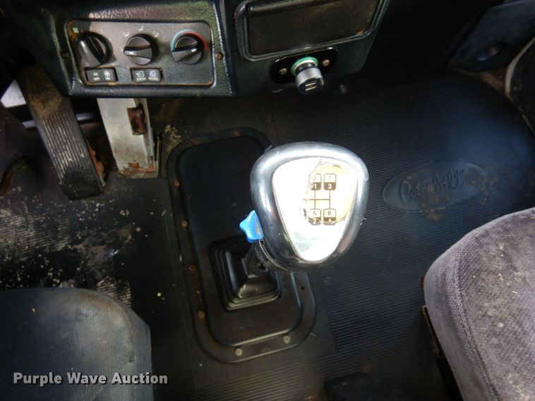 image for item KU9848 1999 Peterbilt 378  hydroseeder truck