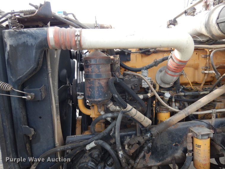 image for item KU9848 1999 Peterbilt 378  hydroseeder truck