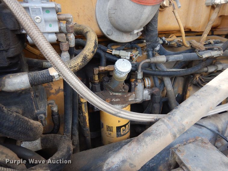 image for item KU9848 1999 Peterbilt 378  hydroseeder truck