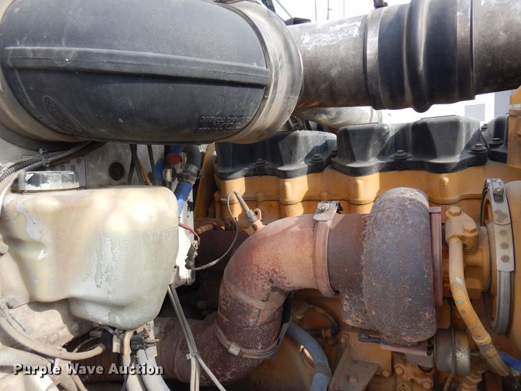 image for item KU9848 1999 Peterbilt 378  hydroseeder truck