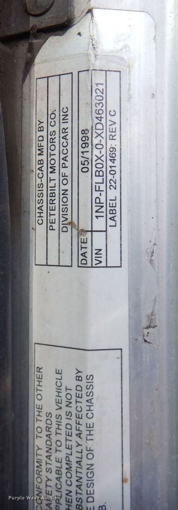 image for item KU9848 1999 Peterbilt 378  hydroseeder truck