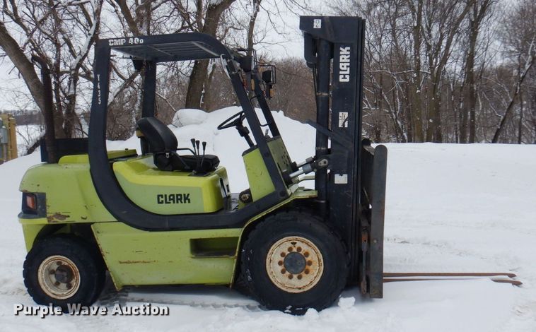 image for item KU9851 Clark CMP450D  forklift
