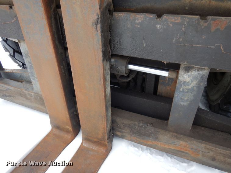 image for item KU9851 Clark CMP450D  forklift