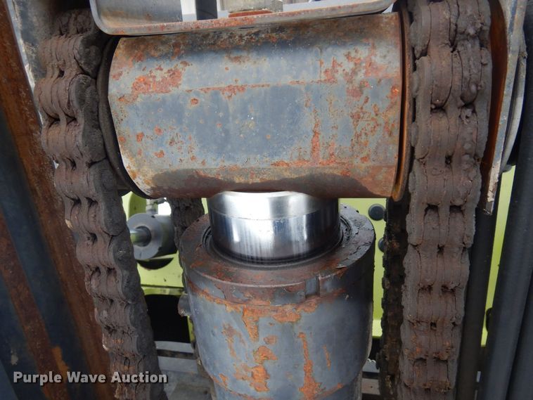 image for item KU9851 Clark CMP450D  forklift