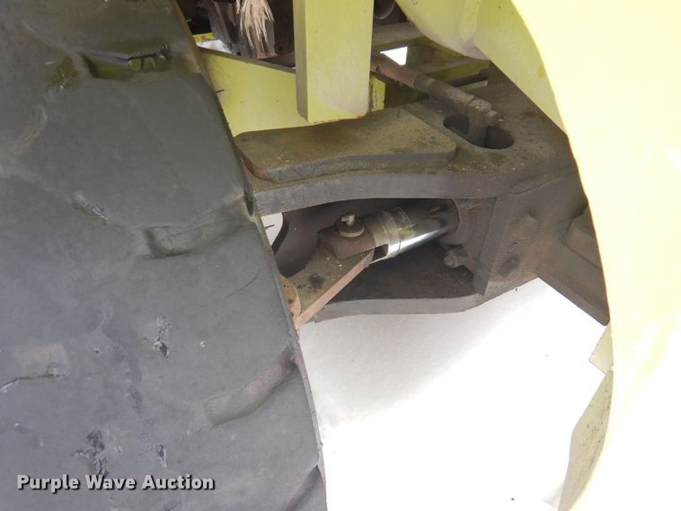 image for item KU9851 Clark CMP450D  forklift